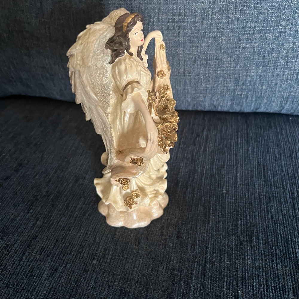 Vintage Resin Angel of Peace NWOT - Picture 4 of 9